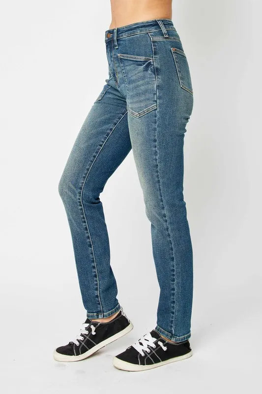 Judy Blue fitted skinny jeans women casual outfit